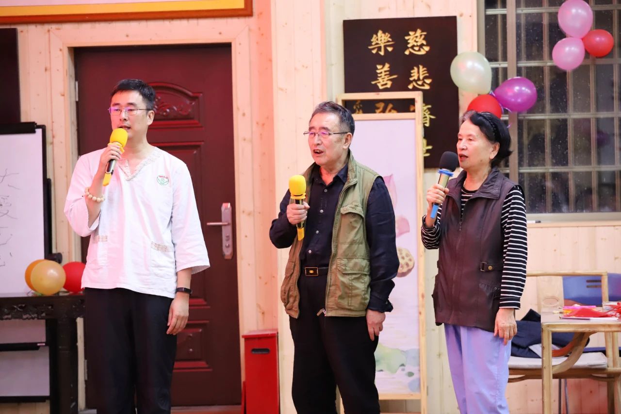 我們家做的最對(duì)的事，就是來(lái)到爸媽在線！