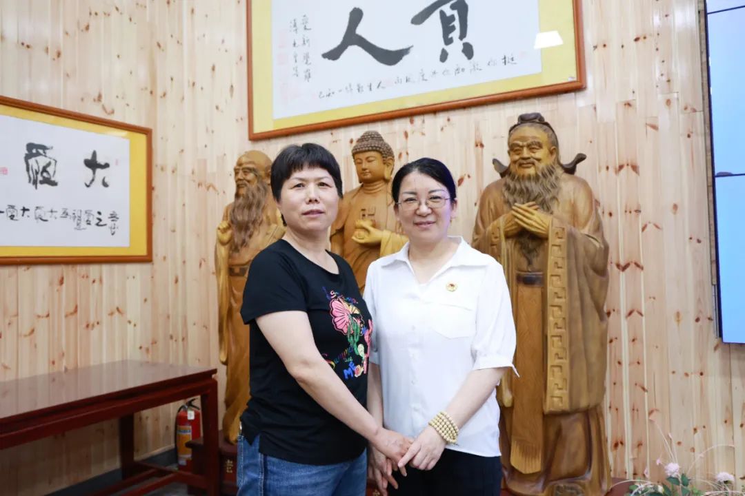 退休后腰疼、失眠、爭(zhēng)吵、冷戰(zhàn)……爸媽在線讓我重獲新生