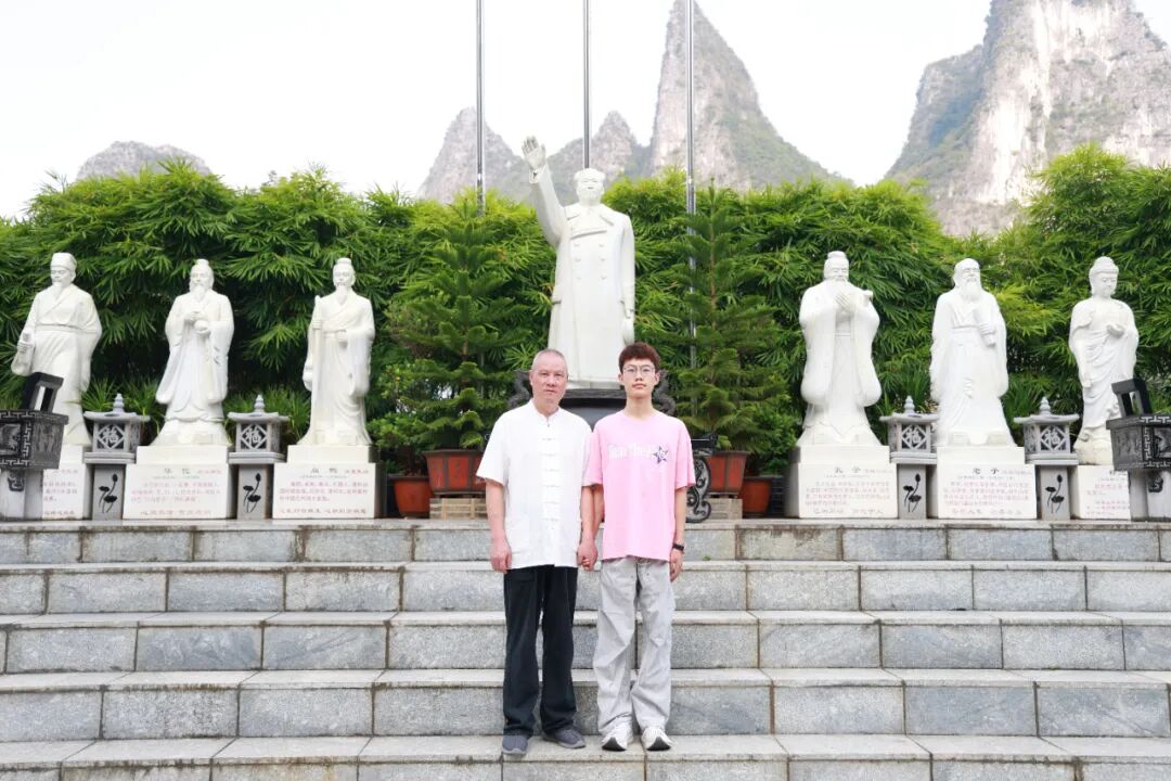 1758771269106112.jpg 1758771269106112.jpg